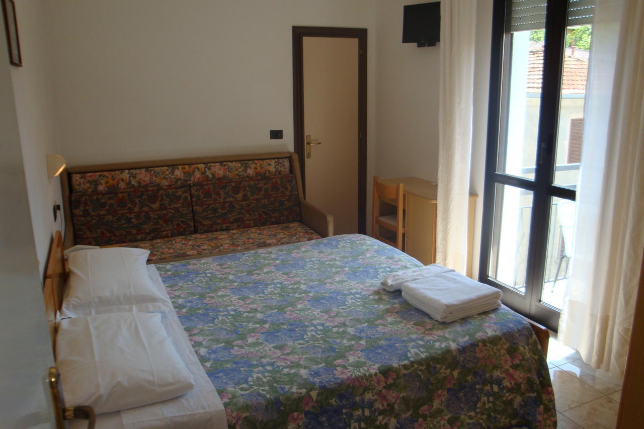 Hotel Vela Azzurra リミニ 部屋 写真